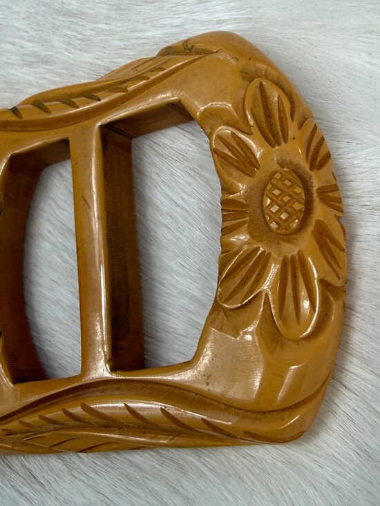 Vintage Butterscotch Bakelite Carved Flower Belt Buckle 2.25\